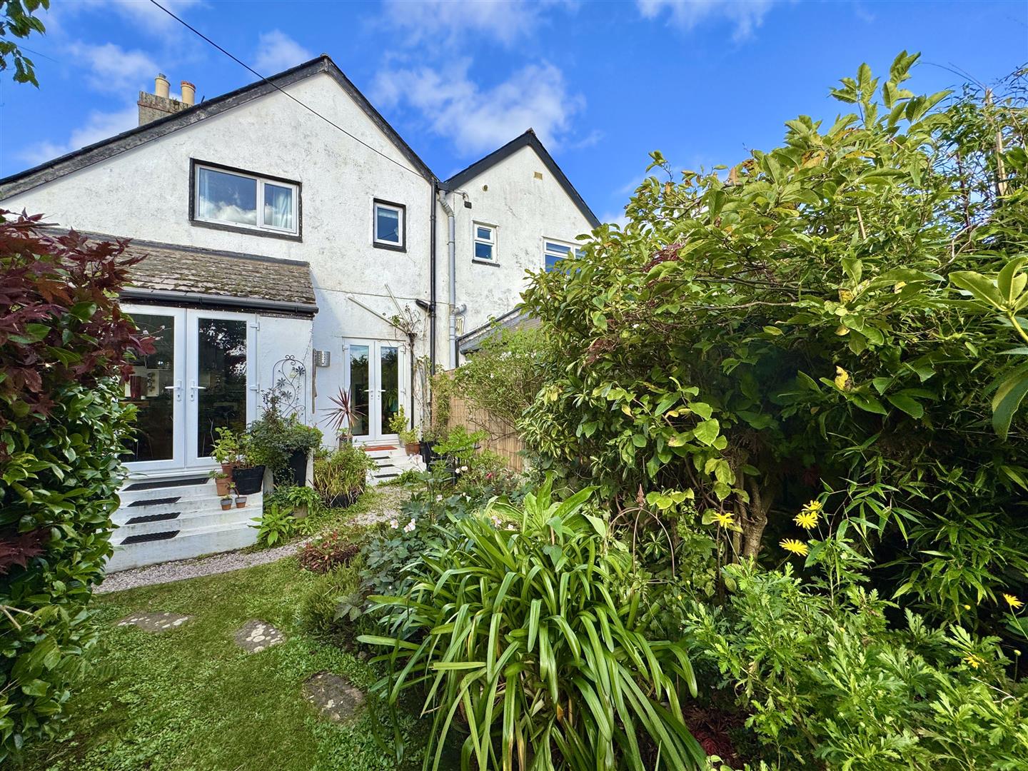 2 bed property in Gloweth Villas, Truro